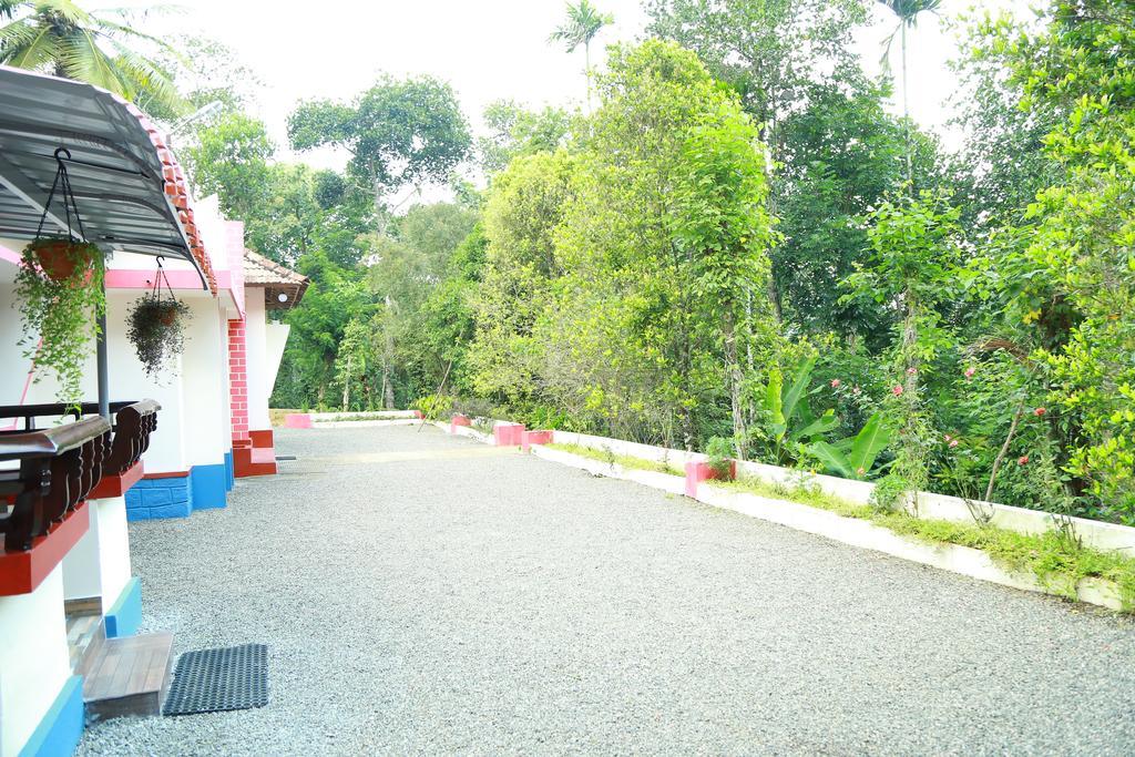 Philip Mary Farm Stay Thekkady Exterior photo