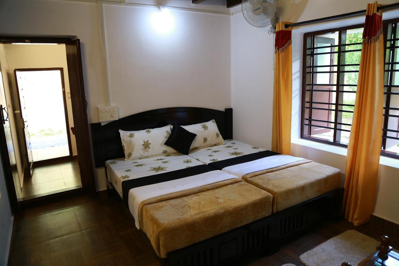 Philip Mary Farm Stay Thekkady Exterior photo