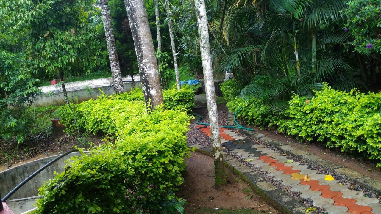 Philip Mary Farm Stay Thekkady Exterior photo